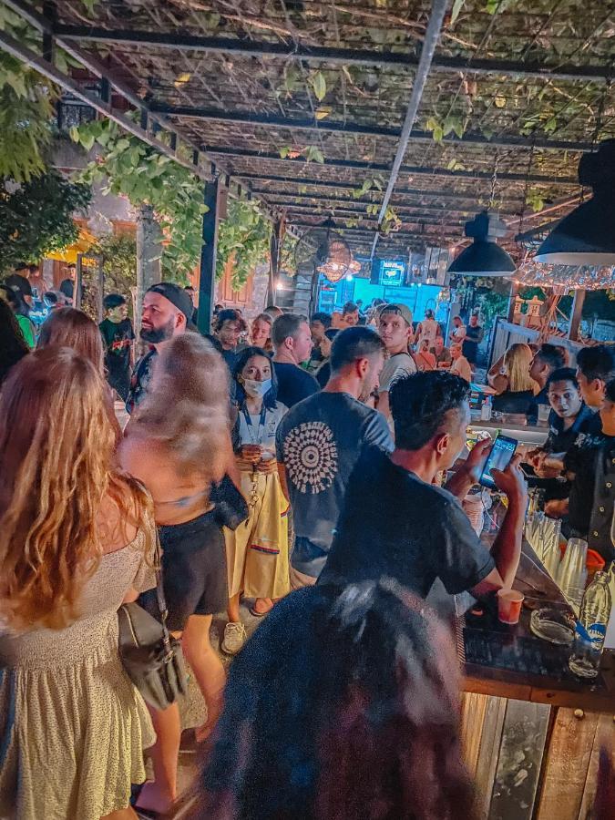 Black Pearl Hostel Canggu Dış mekan fotoğraf